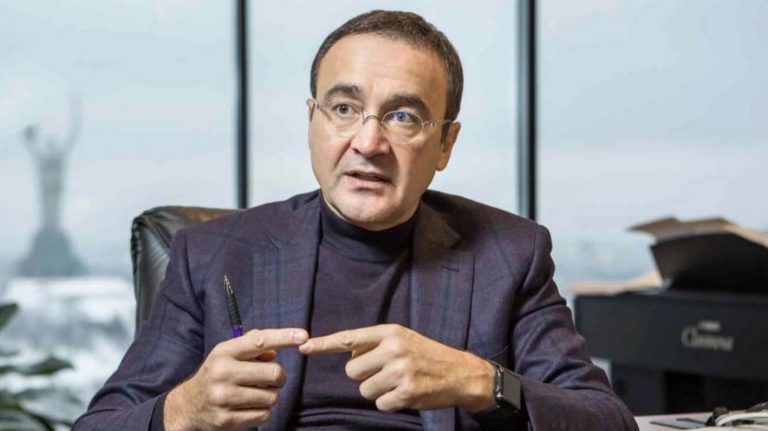 Забудовник Ніконов заперечує причетність до квартир Комарницьких