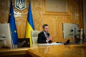 Прем’єр Корецький пояснив, як українцям готуватися до зими на власному прикладі
